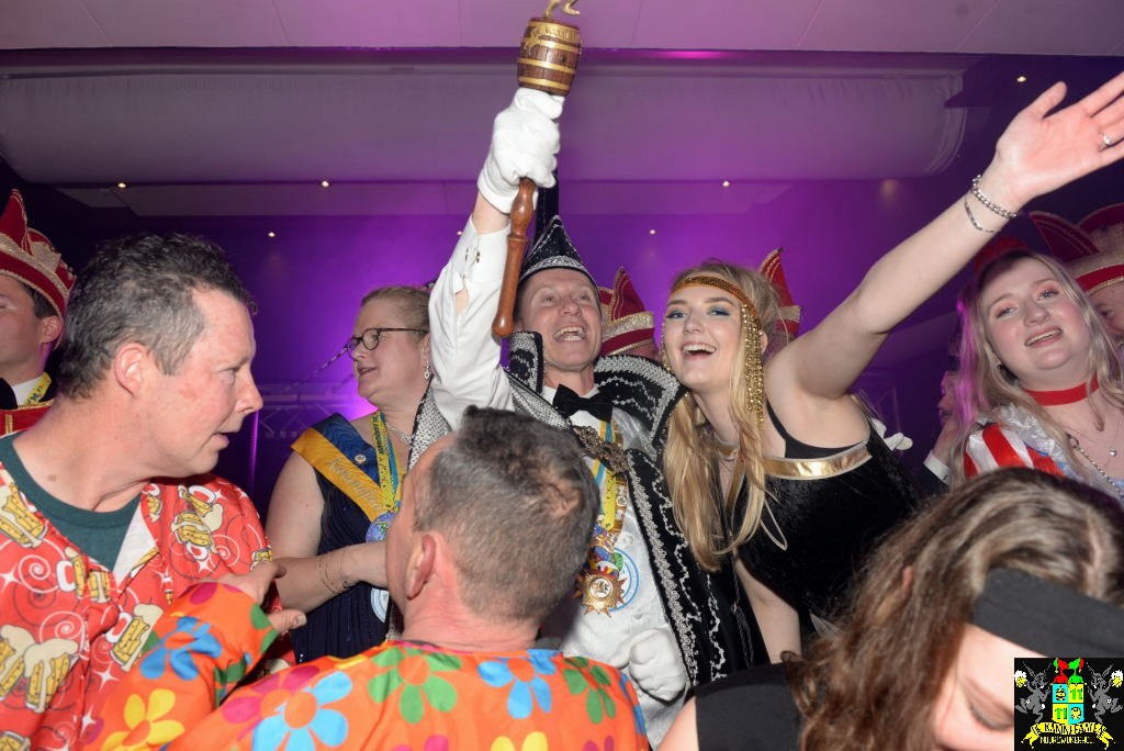 ../Images/Carnavals vrijdagavond in VdG 220.jpg